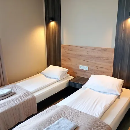 Good Night Noclegi & Strefa Wellness (Adults Only) 3* Czechowice-Dziedzice