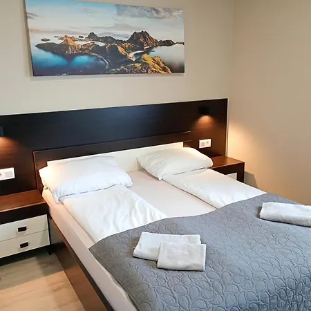 Good Night & Strefa Z Sauna I Jacuzzi Ogolnodostepna Lub Na Wylacznosc شقة فندقية