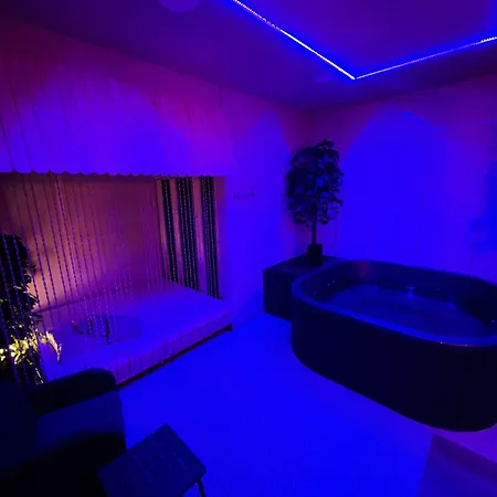 Good Night & Strefa Z Sauna I Jacuzzi Ogolnodostepna Lub Na Wylacznosc * شاكوويزي ديزيدزيتشا