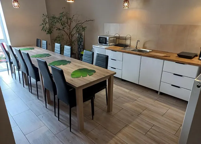 Good Night 24 - Noclegi, Sauna, Jacuzzi (adults Only) Lägenhetshotell Czechowice-Dziedzice