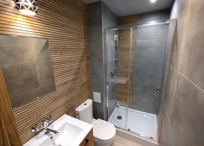 Good Night 24 - Noclegi, Sauna, Jacuzzi (adults Only)