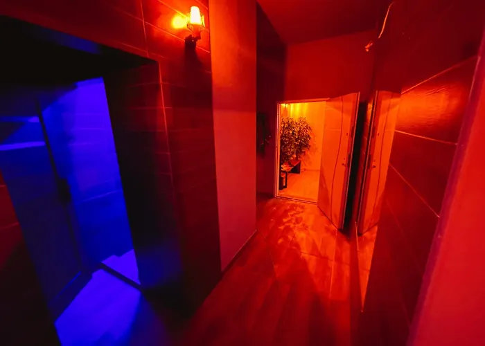 Good Night 24 - Noclegi, Sauna, Jacuzzi (adults Only) Lägenhetshotell 3*